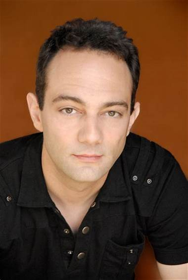 Anime voice actor Mike McFarland is a 2023 guest at Thy Geekdom Con.