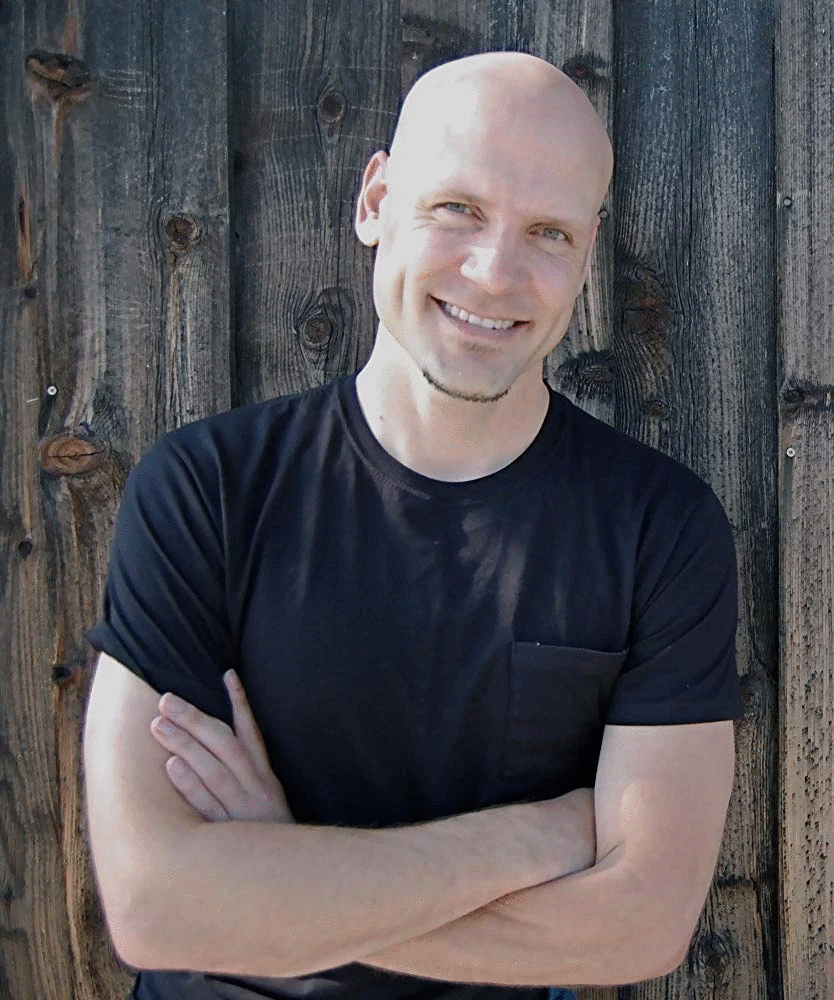Anime voice actor David Vincent is a guest at Thy Geekdom Con 2024